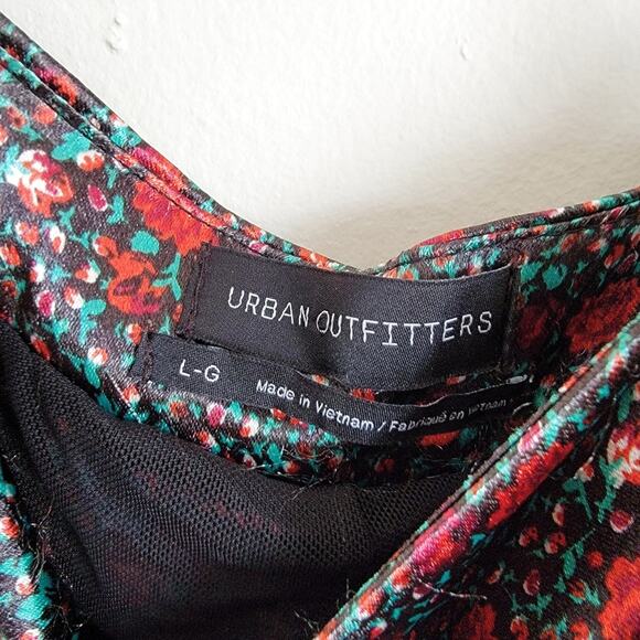 Urban Outfitters Rose Print Ruched Bodycon Mini Dress - Picture 4 of 4